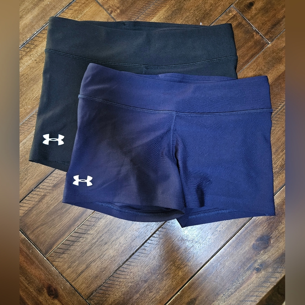 Under Armour  workout booty shorts